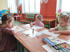 Как малыши День рождения Деда Мороза встретили Как малыши День рождения Деда Мороза встретили.