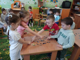 9 января - День снегиря 9 января - День снегиря.