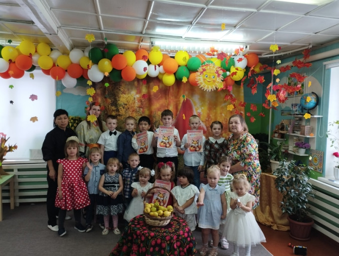 Осенний утренник у приваленских дошколят Осенний утренник у приваленских дошколят.